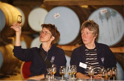 Appreciating a fine malt is a skill to be learnt. Photo by Christine Spreiter © SW